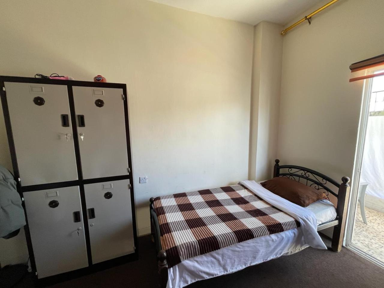Pizza Street Hostel Акаба Екстер'єр фото