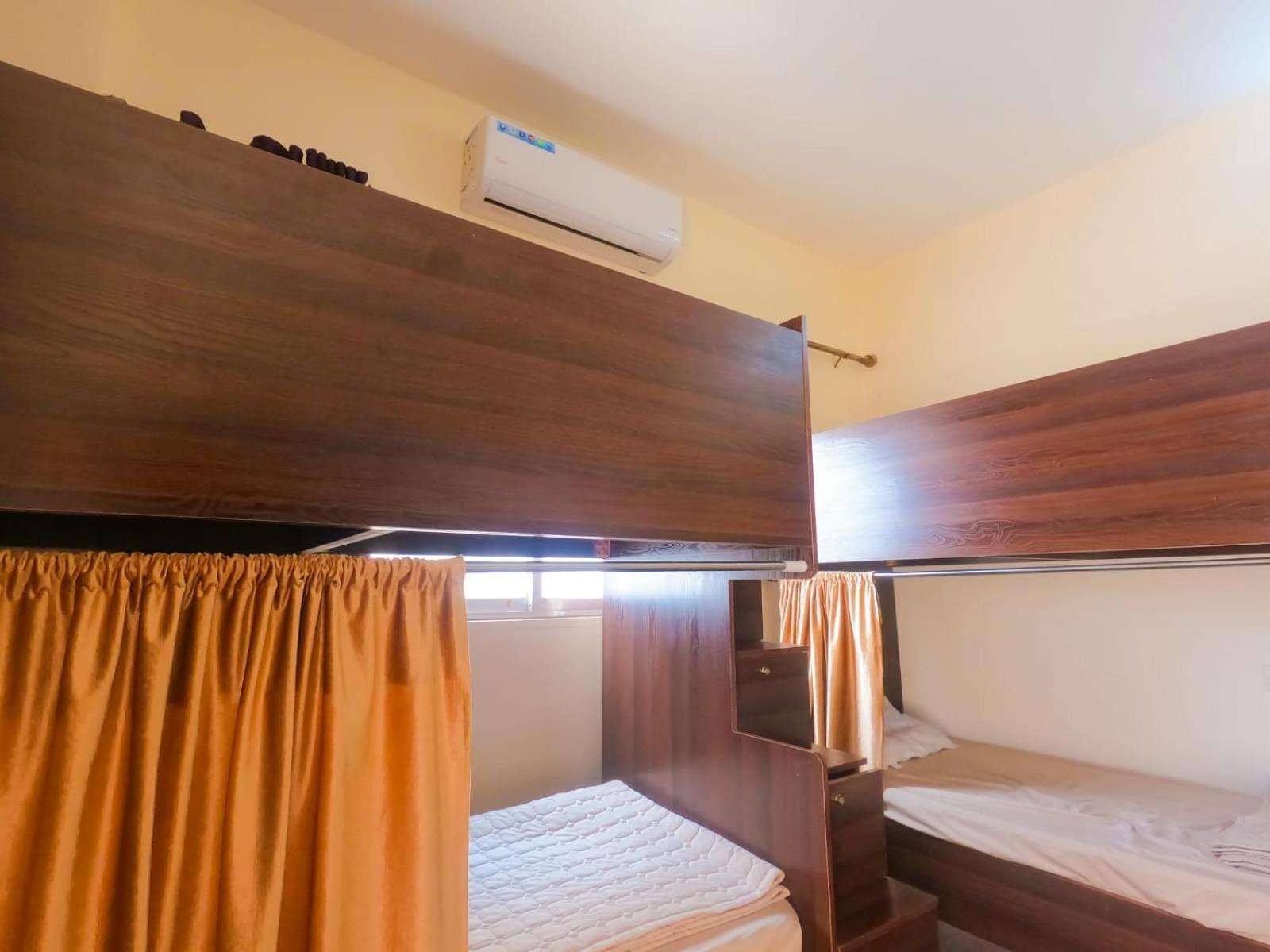 Pizza Street Hostel Акаба Екстер'єр фото