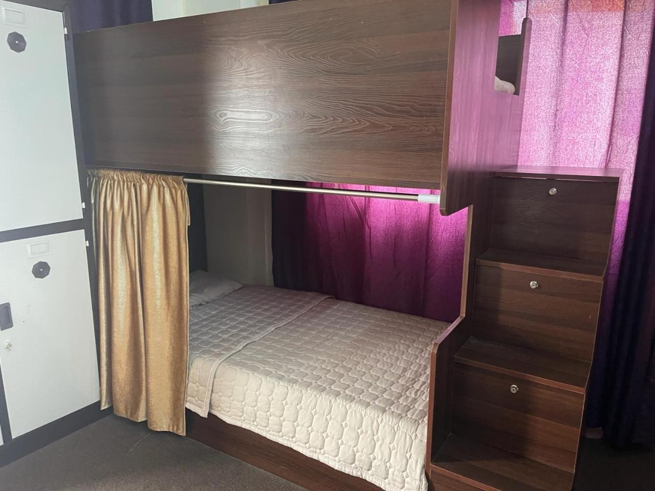 Pizza Street Hostel Акаба Екстер'єр фото